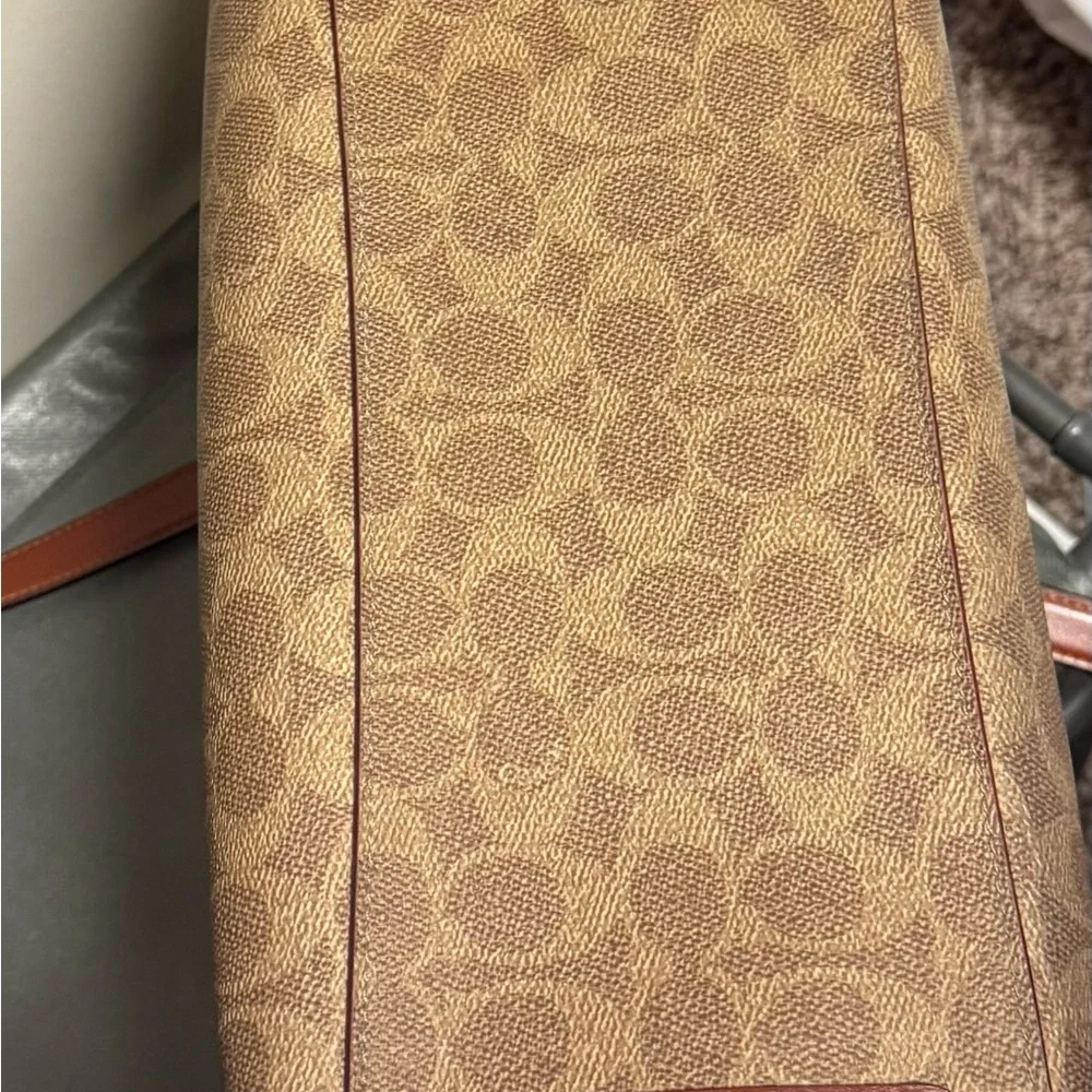 Coach Gallery Tote Signature Canvas Khaki Saddle Laptop Bag - Picture 4 of 5